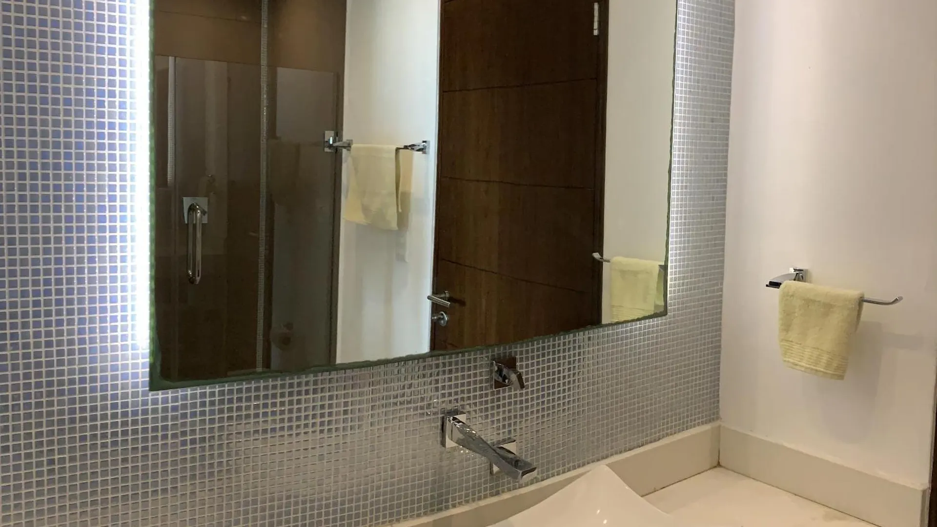 Well Equipped Condo With Splendid Sea View Cancun Mexico